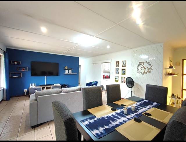 3 BEDROOM TOWNHOUSE FOR SALE IN HAYFIELDS